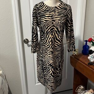 J. McLaughlin Sophia Black and Sand Zebra Long Sleeve Dress SZ L NWT Flattering